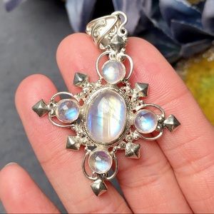 ‼️Clearance‼️Sterling silver moonstone pendant